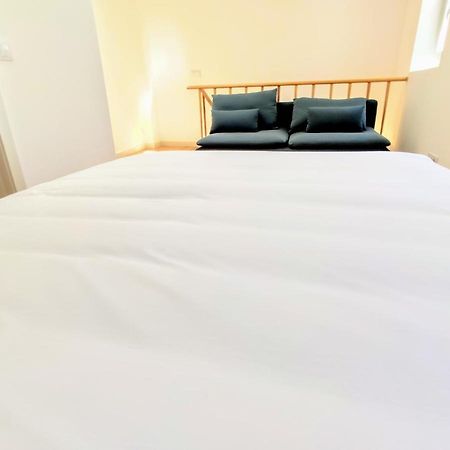 Bombarda Cinema Apartments Порто Екстериор снимка